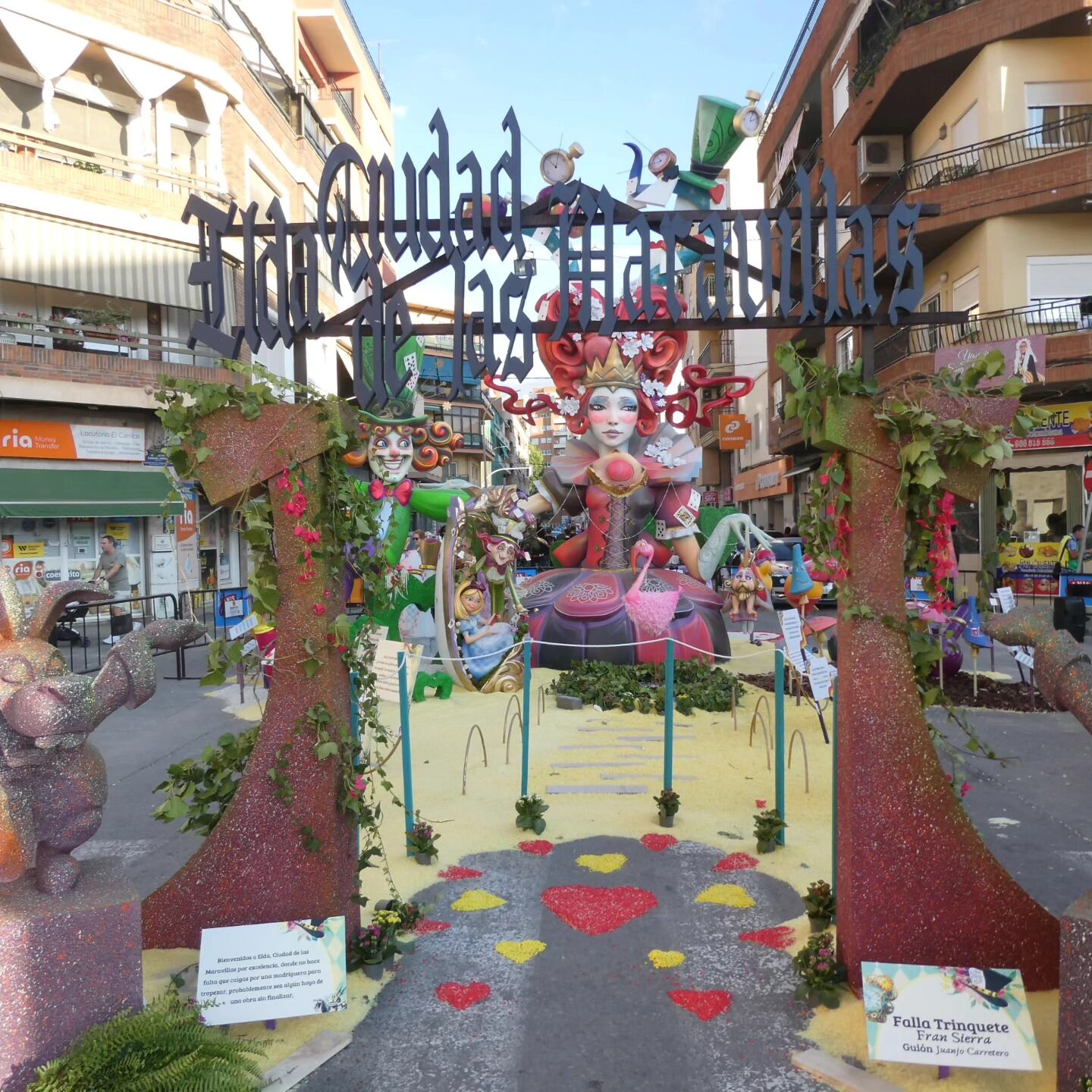 "Elda, ciudad de las maravillas", monumento fallero de 2025.