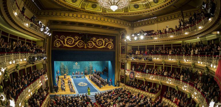 Aspecto del Teatro Campoamor durante la ceremonóa de entrega de los Premios Princesa de Asturias