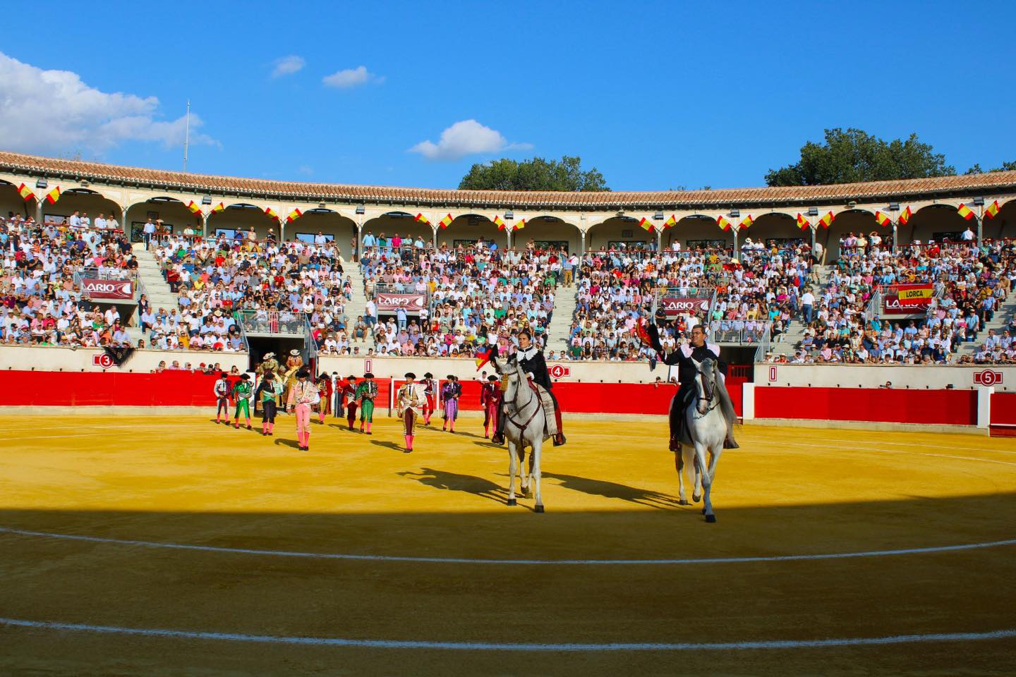 Paseíllo en el Coso de Sutullena de Lorca