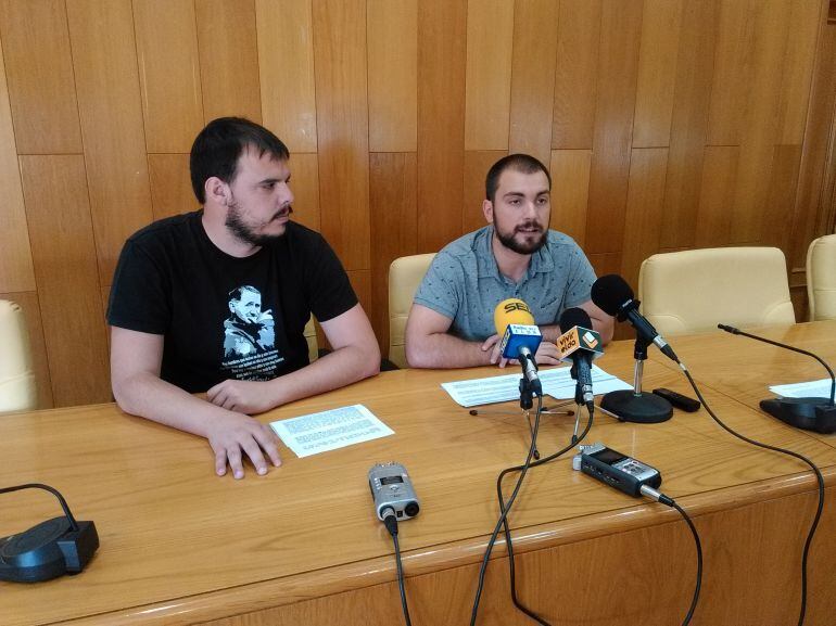 Iñaki Pérez y Javier Rivera, ediles de IU en el Ayuntamiento de Elda 