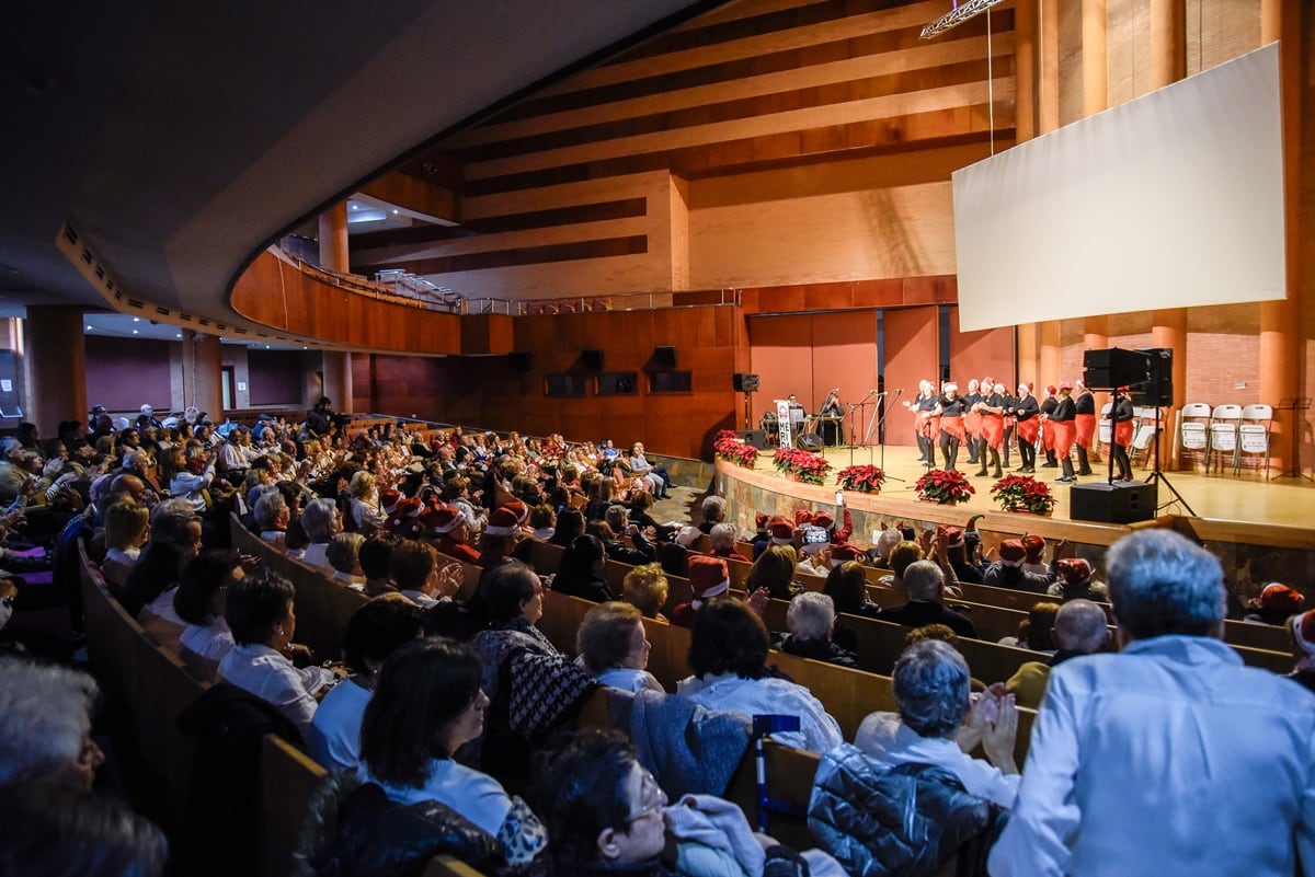 GALA DE NAVIDAD DE LOS MAYORES