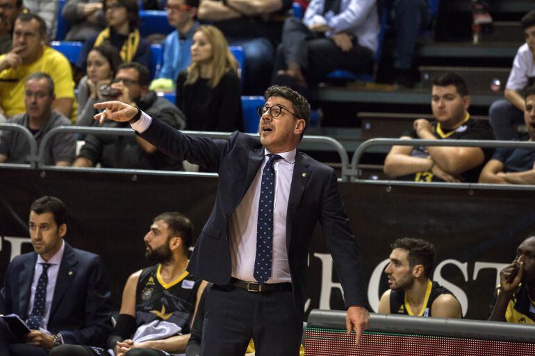 El técnico griego se enrolará en un equipo de la NBA