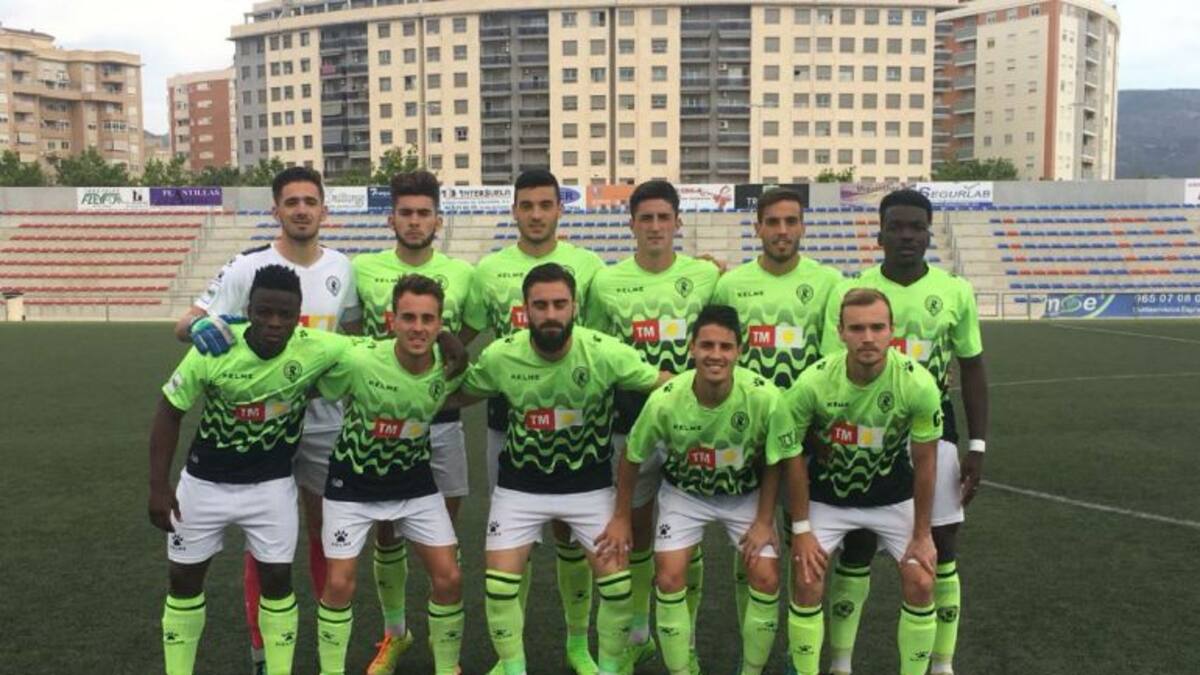 El CD Acero, primer rival para el ascenso a Tercera División