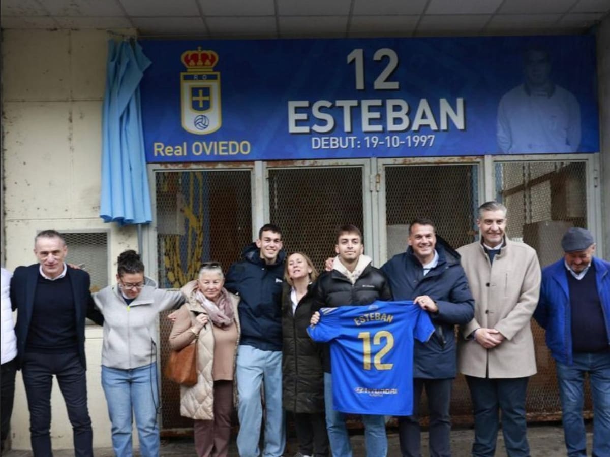El Oviedo abre puerta a Esteban en el Tartiere: homenaje eterno al mito del Almería