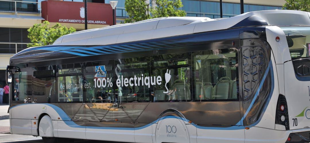 Los autobuses eléctricos de la EMT de Fuenlabrada tendrán puntos de recarga en la sede de la empresa gracias a la subvención de IDAE. 