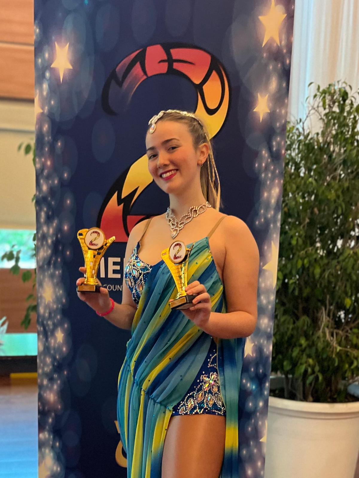 Olaia Tejeda, ganadora mundial de baile moderno en la especialidad de 'line dance'