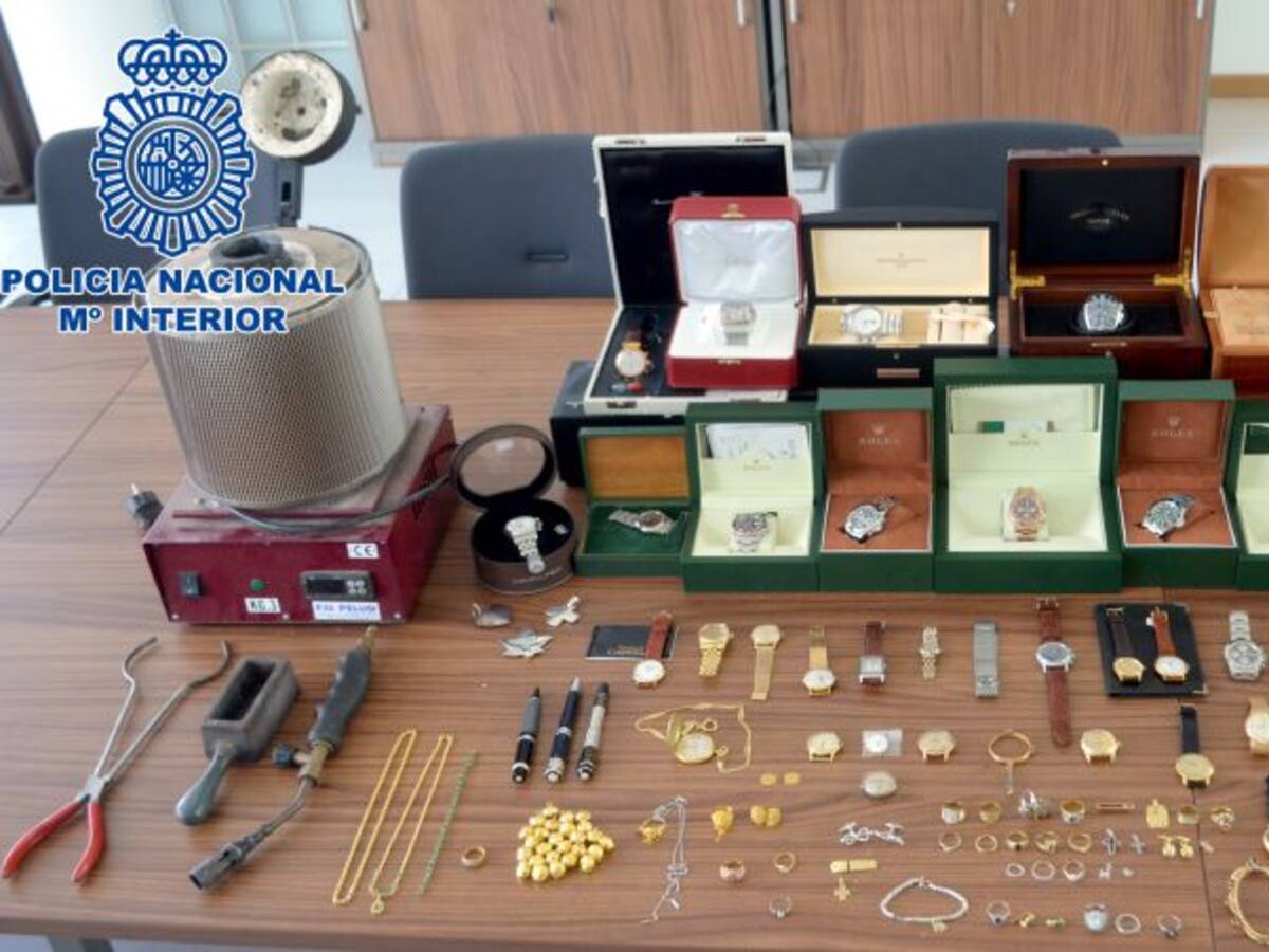 Detenido por recaptación el propietario de un local de compra-venta de oro