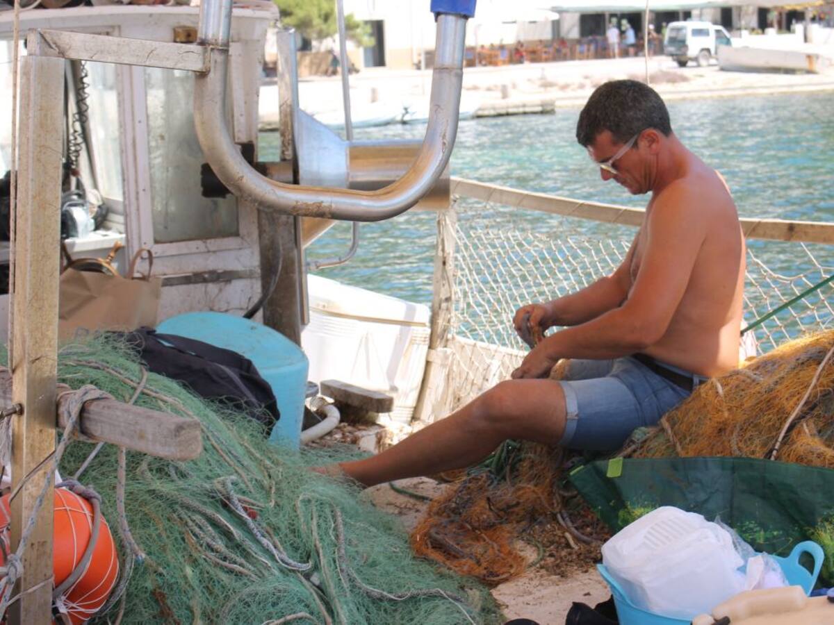 La brecha salarial entre hombres y mujeres alcanza los 800 euros en la pesca y la agricultura