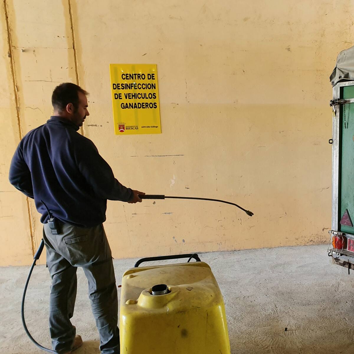 Entra en funcionamiento el Centro de limpieza y desinfección de vehículos ganaderos