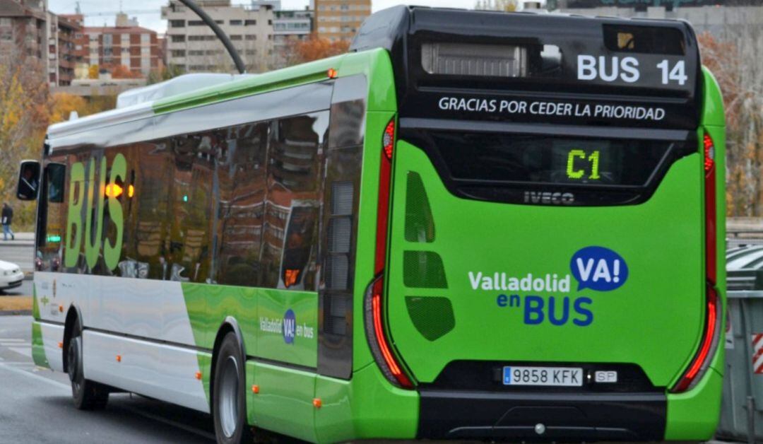 Auvasa incorpora un servicio de WhatsApp