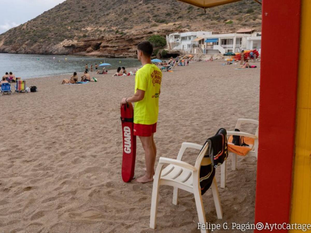 Más de 20 puestos de vigilancia estarán abiertos este jueves en el litoral de Cartagena