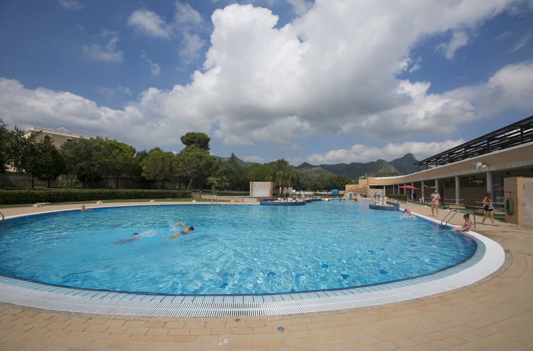 Piscina de Roís de Corella.