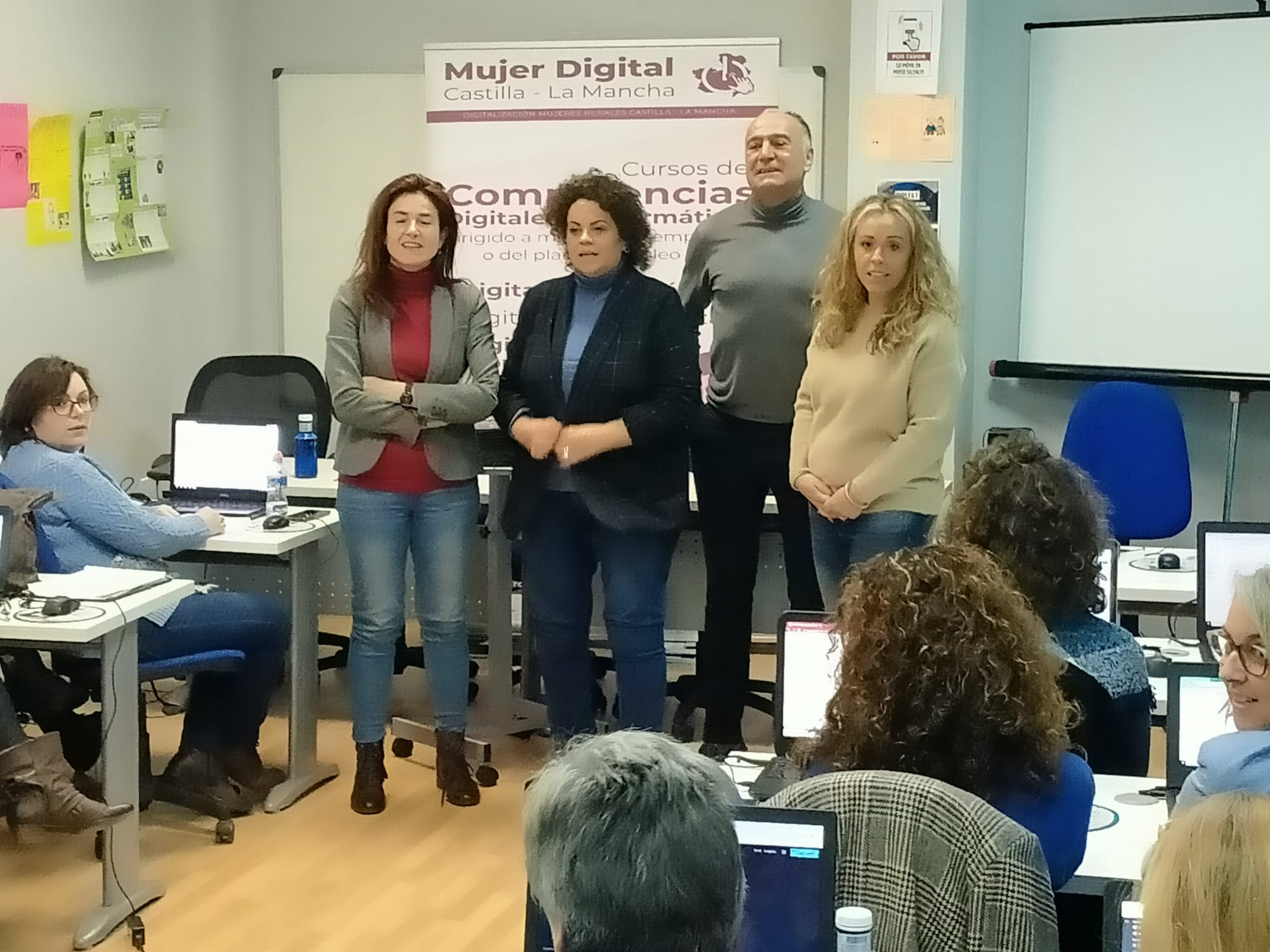 Inauguración Programa de Digitalización para la Mujer Rural en Tarancón (Cuenca)