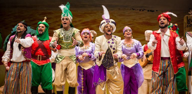 Los Water Closet en 2015 como Gran Nariff y su séquito