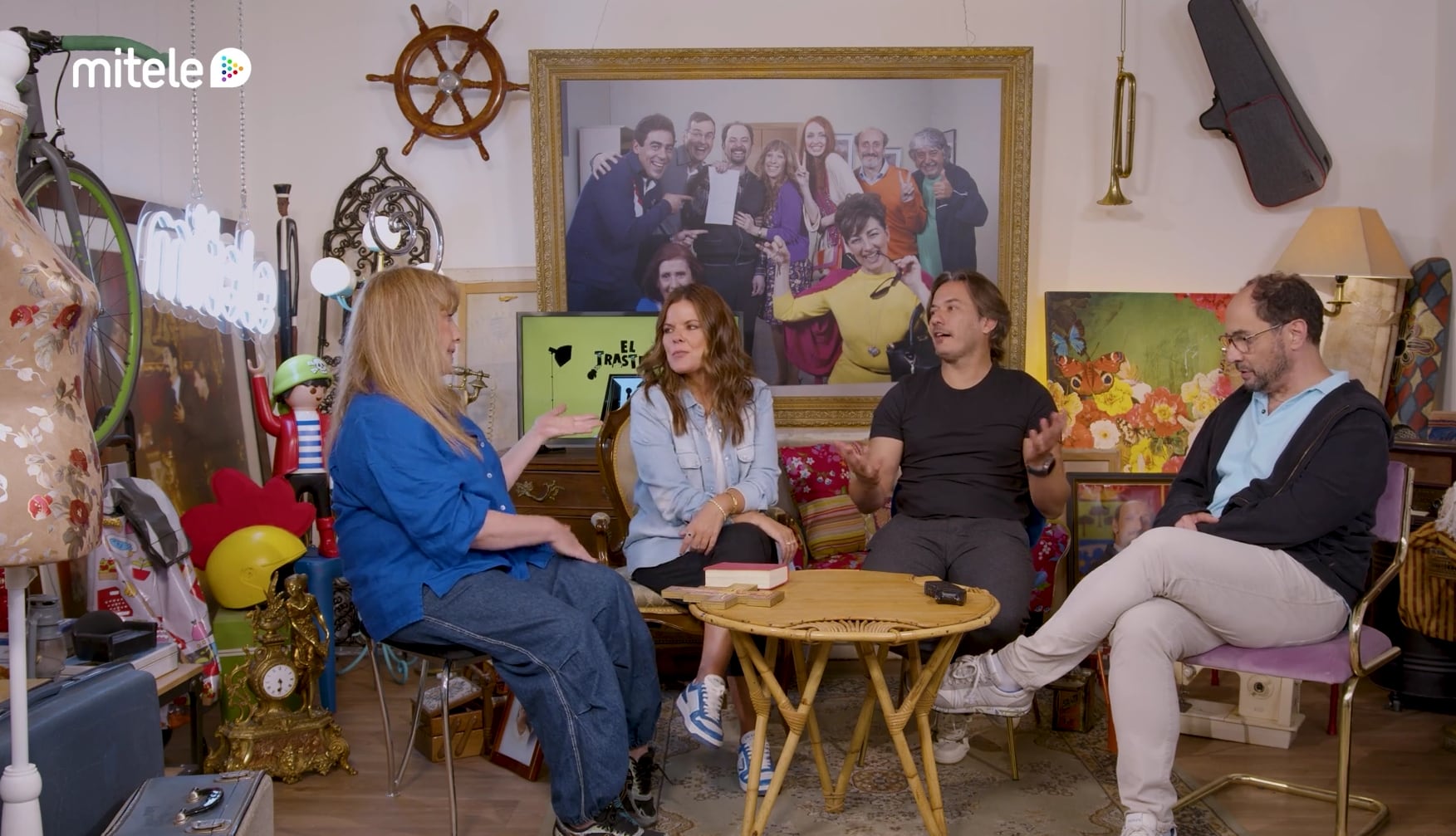 Nathalie Seseña y Jordi Sánchez con los hermanos Caballero.