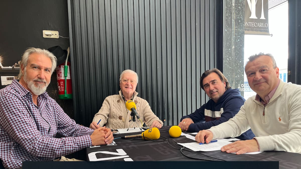 Las Esquadres del Mig, en Amagatalls de la Festa, desde el Salón Montecarlo