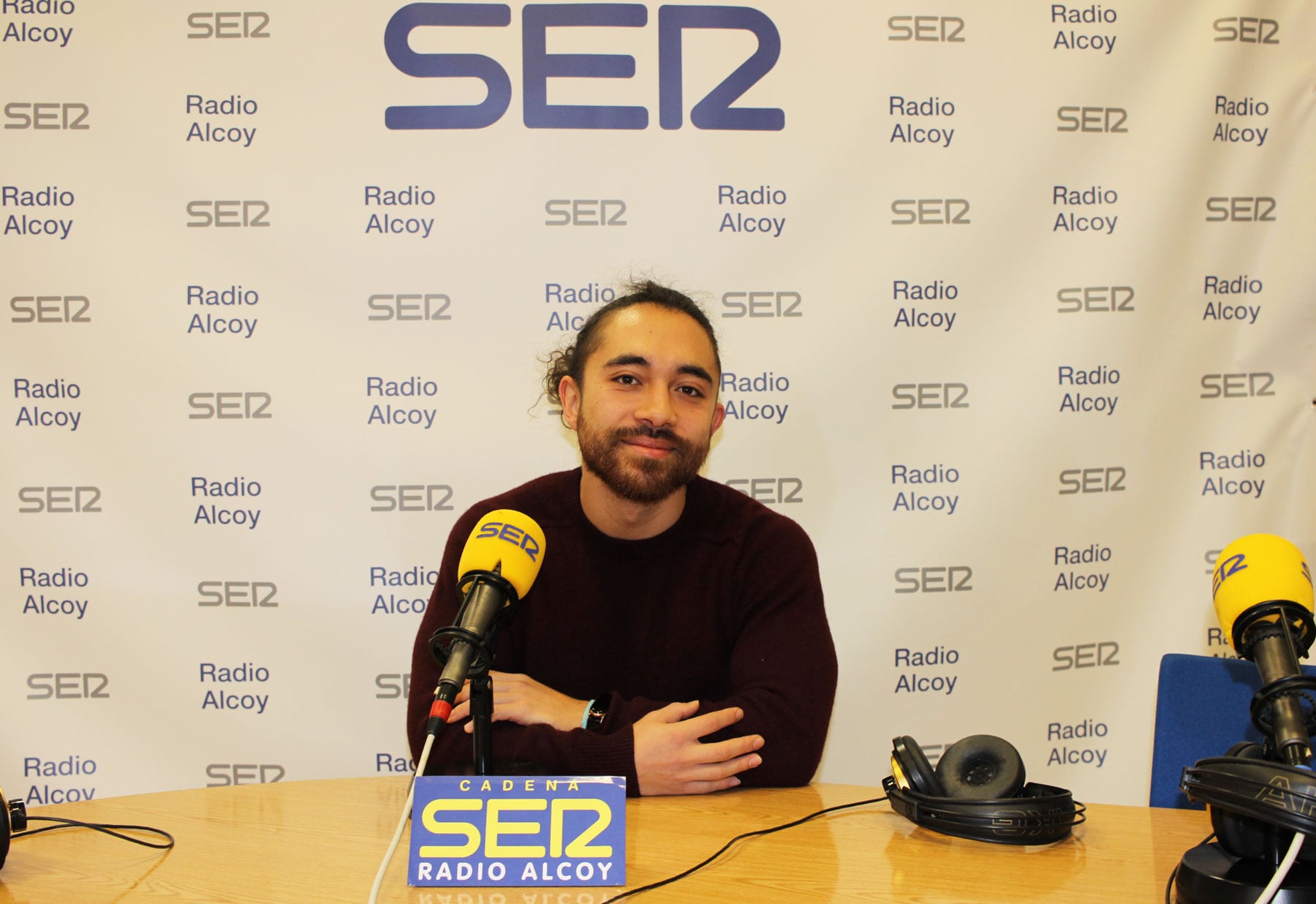 Pablo Inoue, en l&#039;estudi central de Radio Alcoy