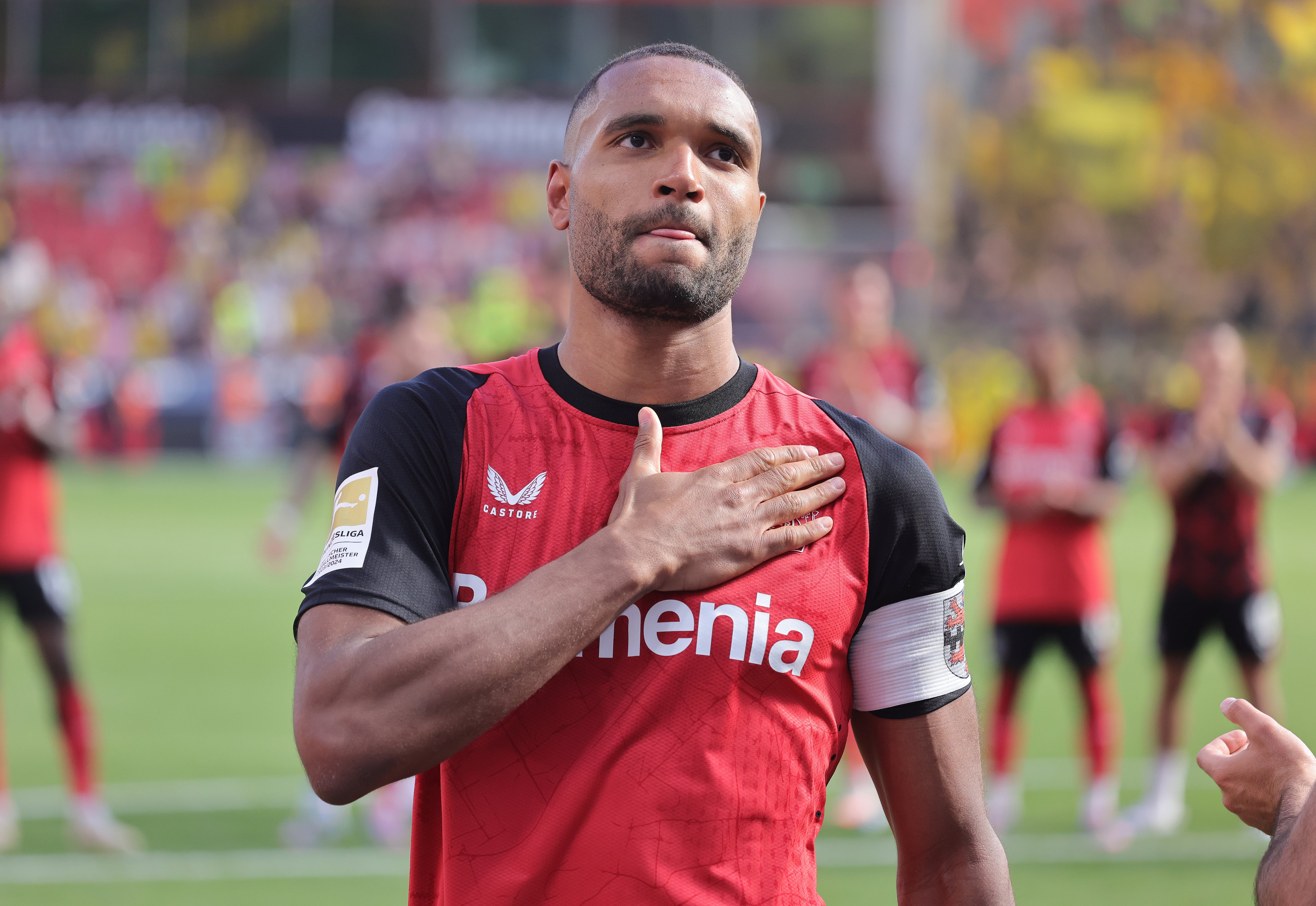 Jonathan Tah, en su despedida con el Bayer Leverkusen