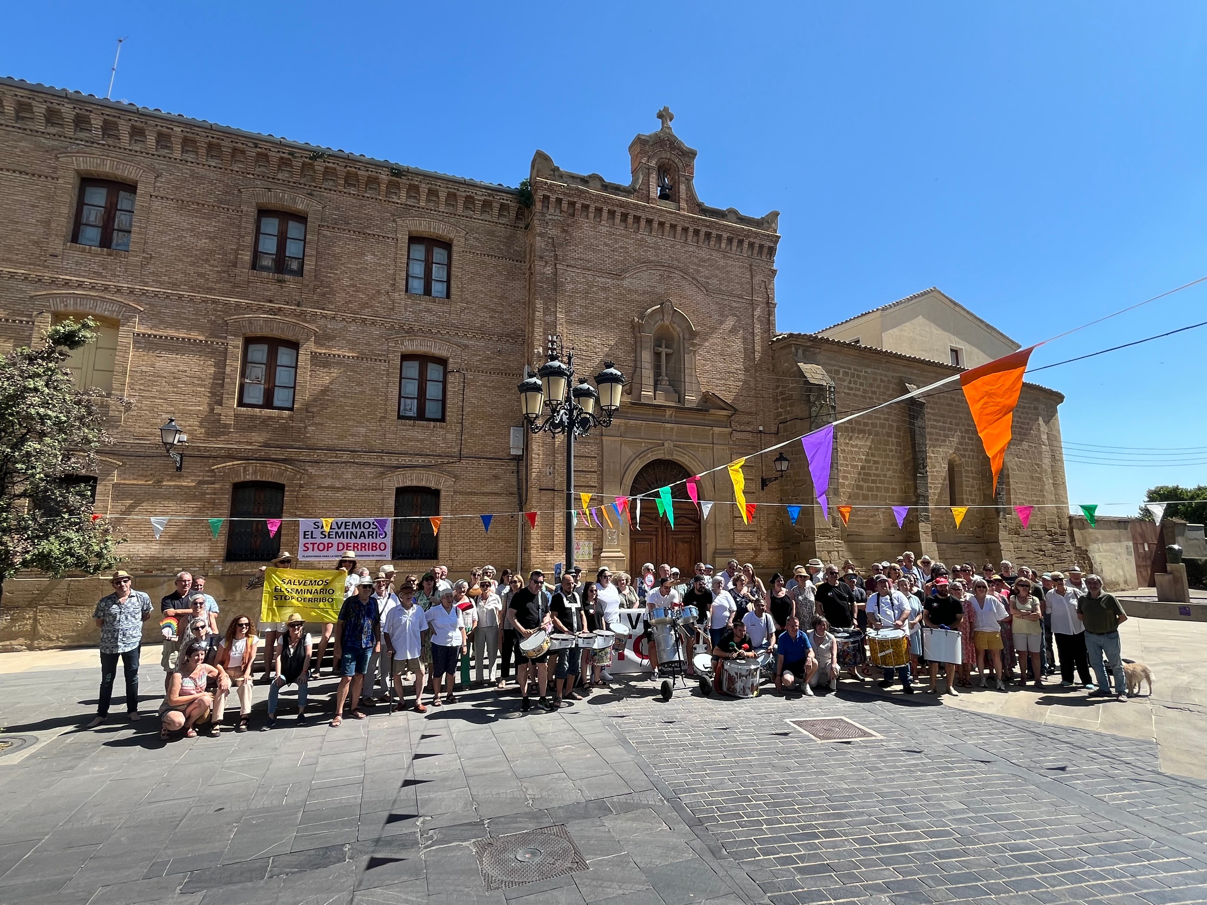 Cuarto &#039;Abrazo al Seminario&#039; en Huesca