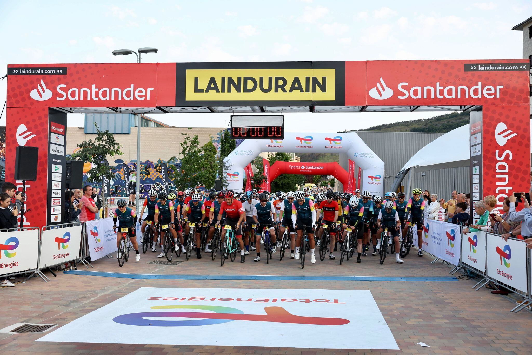 Instantes previos a la salida de La Indurain