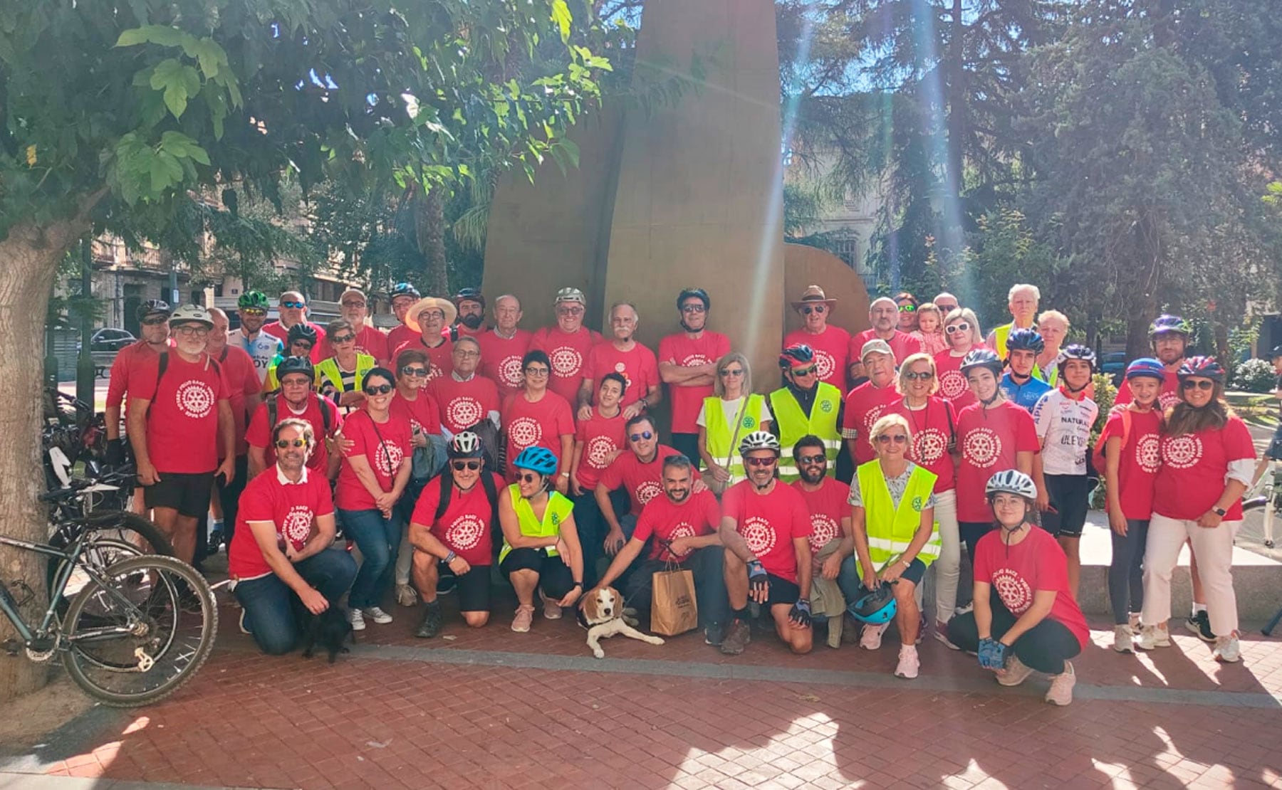 Foto de familia de los participantes en la pasada edición de la Urban Bike