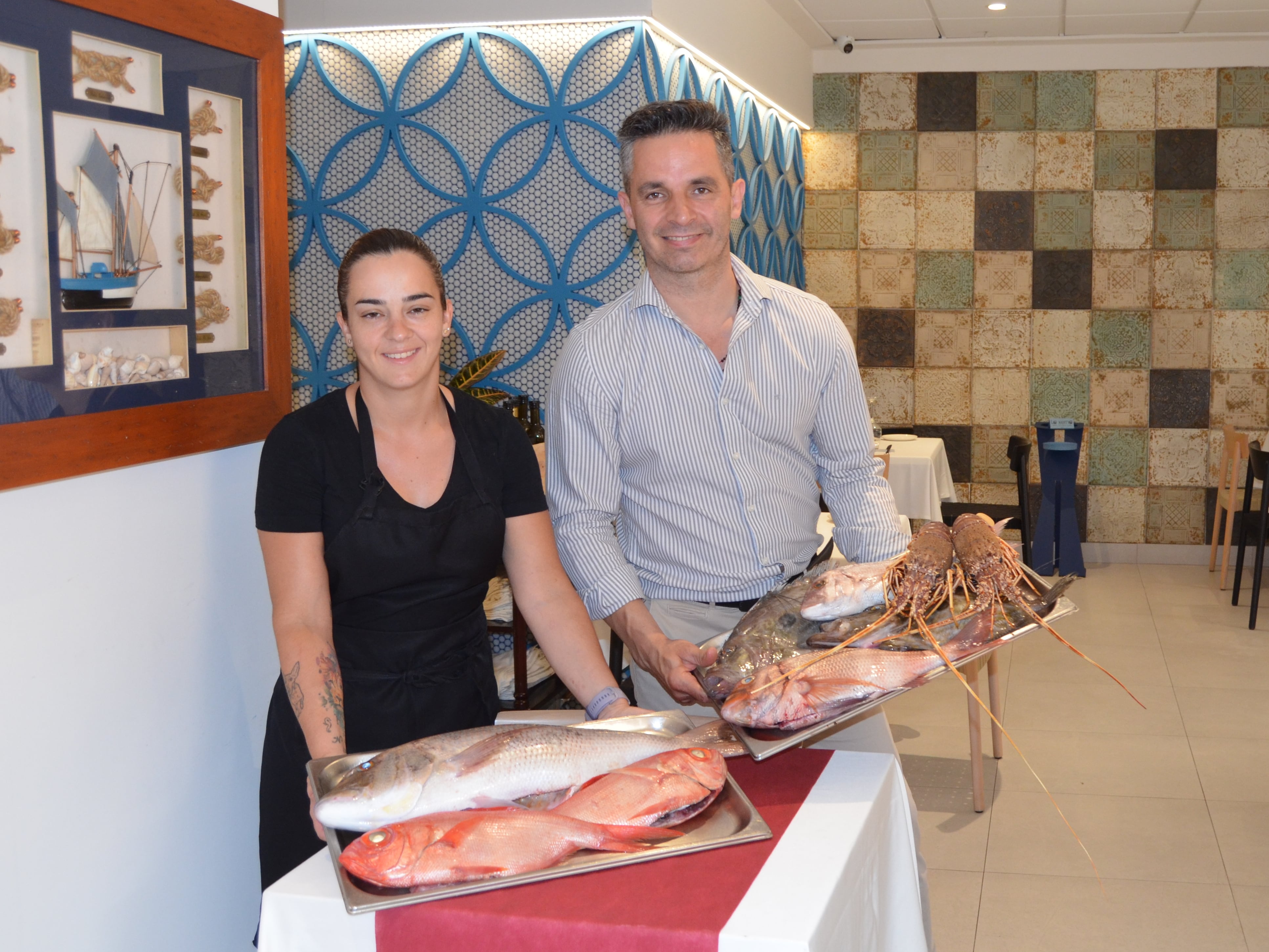 La Chef Belén Escrivá y el gerente de La Xerna del Már, Óscar Marí