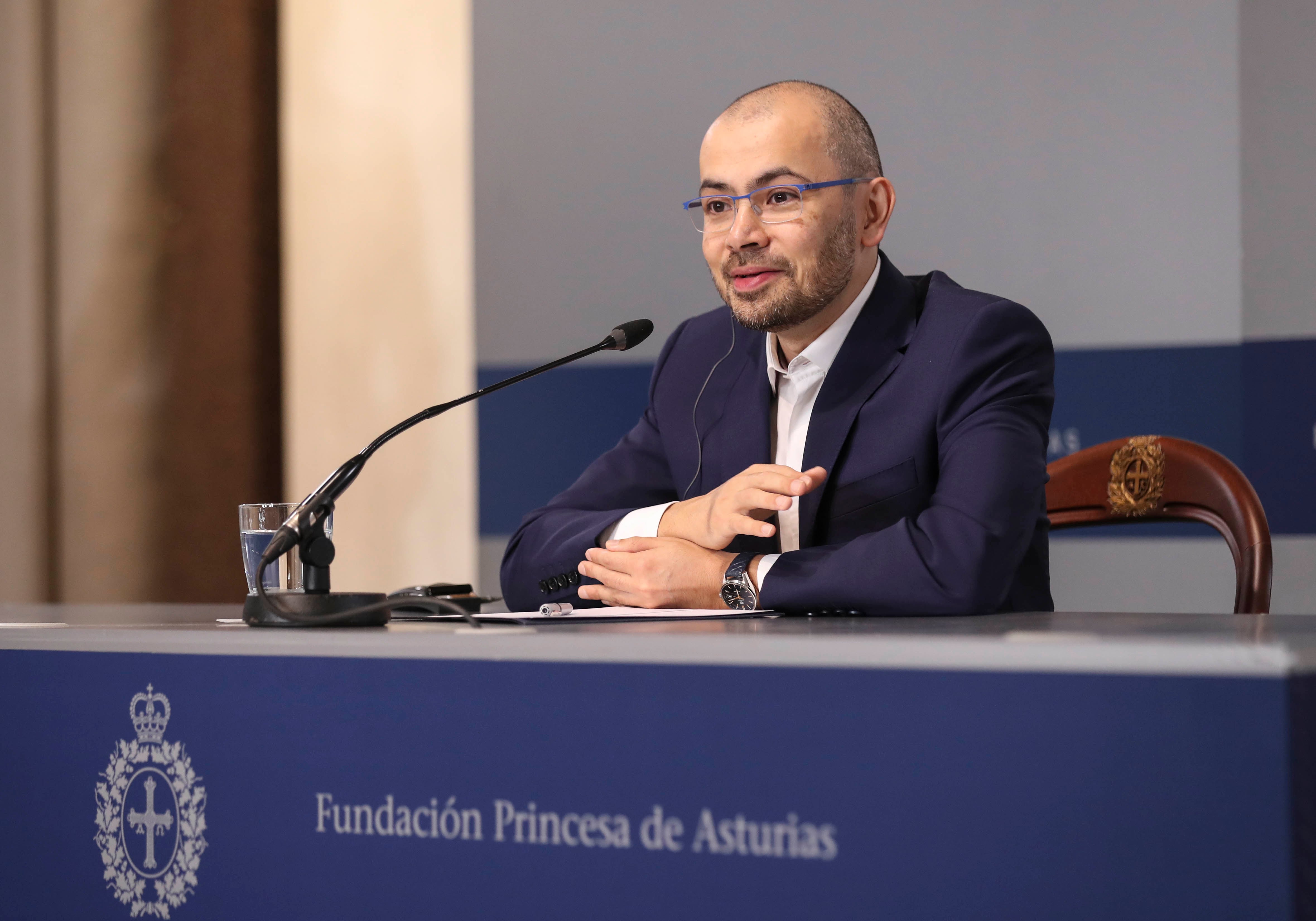 El fundador y consejero delegado de DeepMind, Demis Hassabis, en rueda de prensa