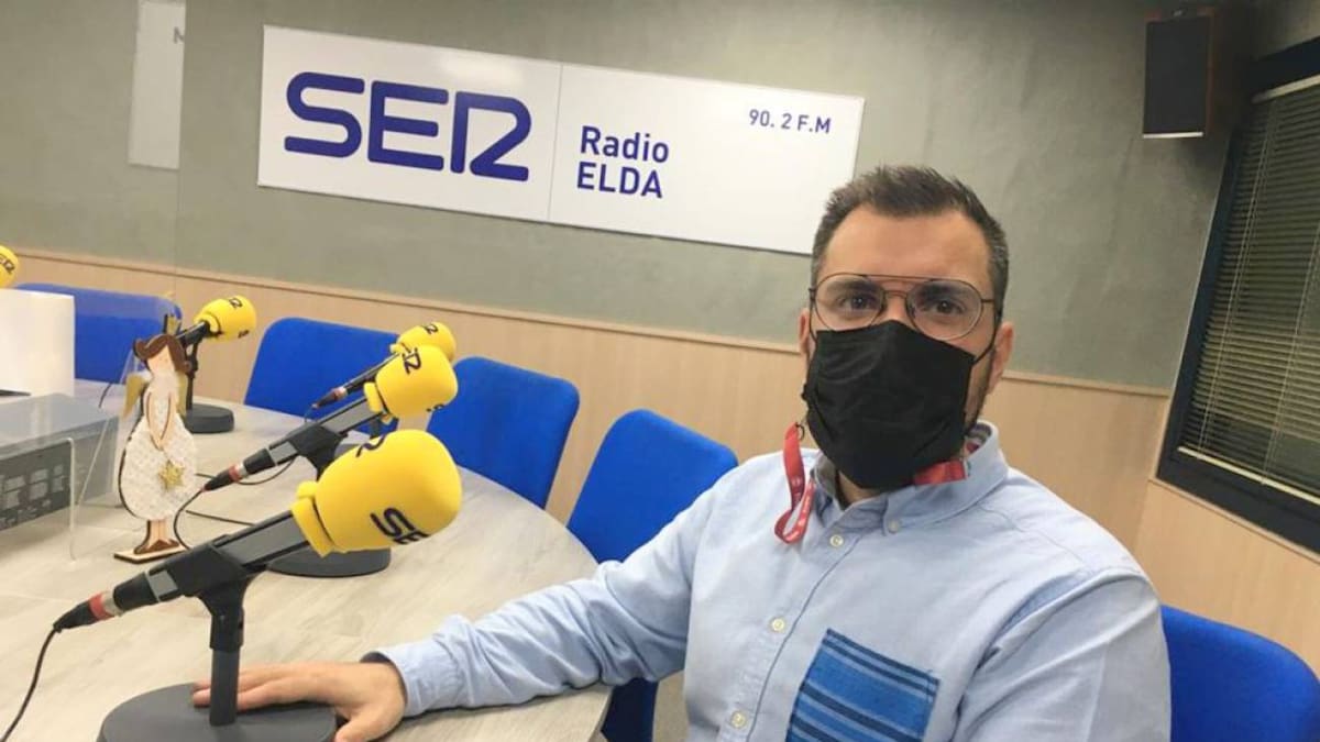 Elda aprueba el contrato de monitores de centros sociales municipales