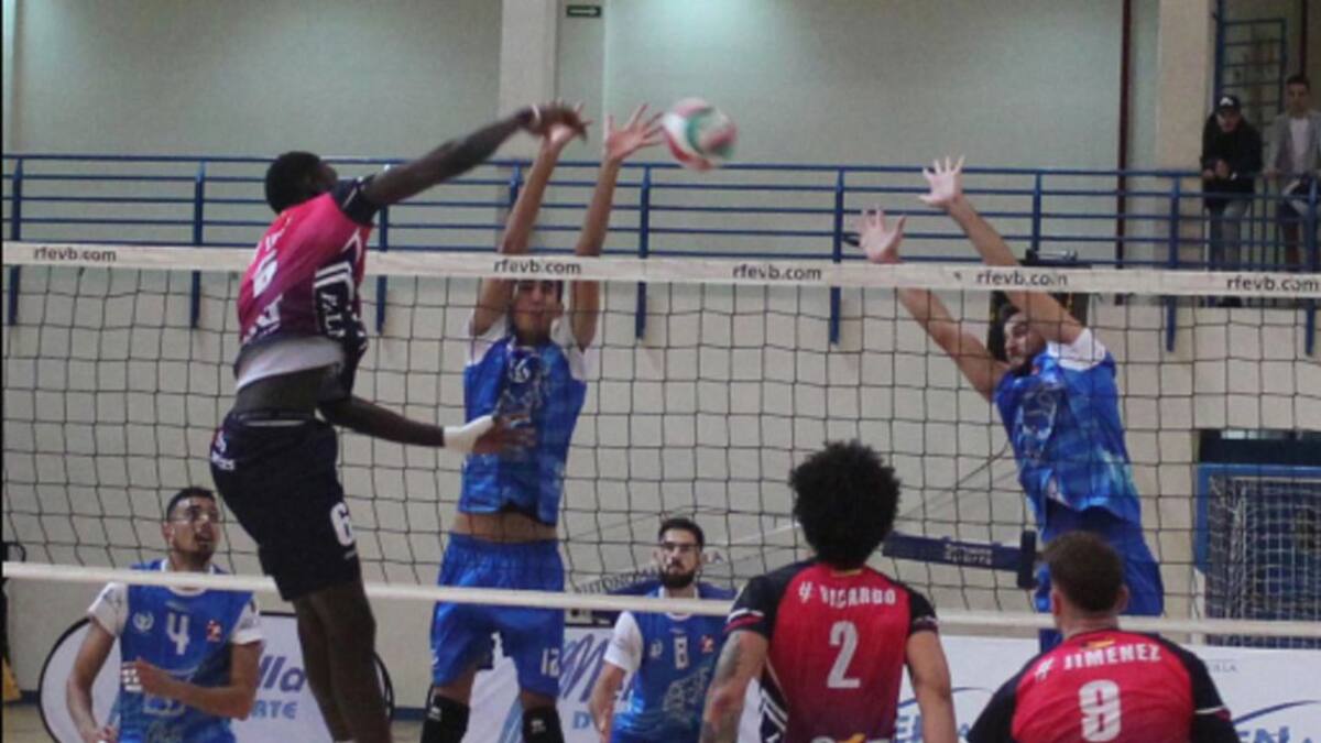 El Urbia Voley Palma se hace con la victoria en Melilla