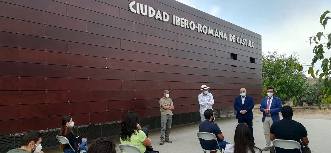 Inaguración del V Programa de Voluntariado que pone en marcha la UJA desde el año 2016.