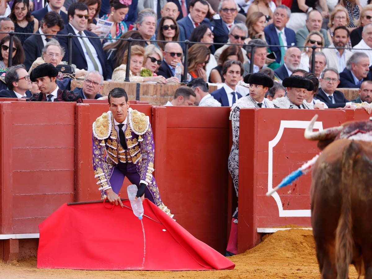 Oreja para Alejandro Talavante y Daniel Luque en tarde marcada por el viento