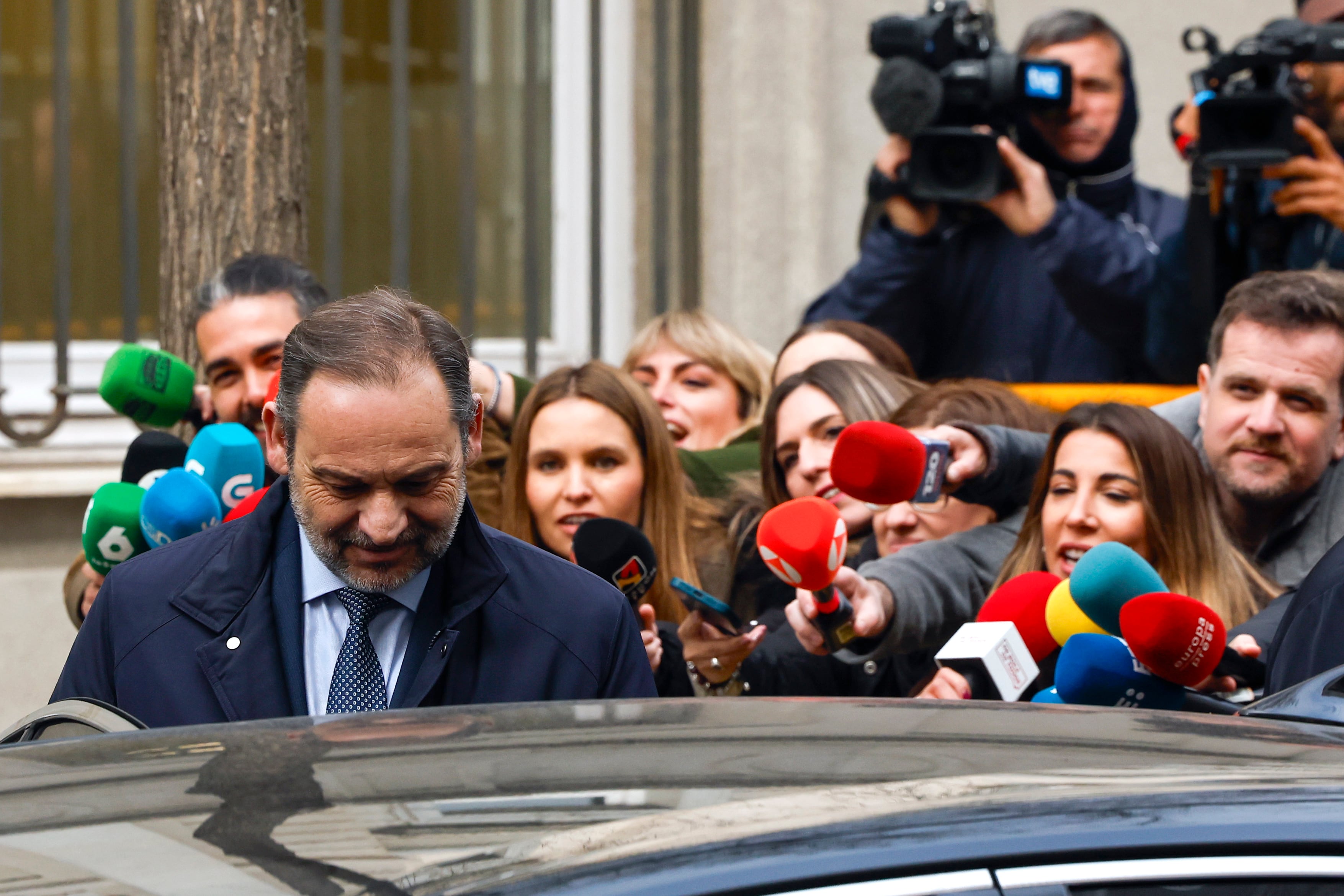 El exministro José Luis Ábalos, tras salir del Tribunal Supremo.