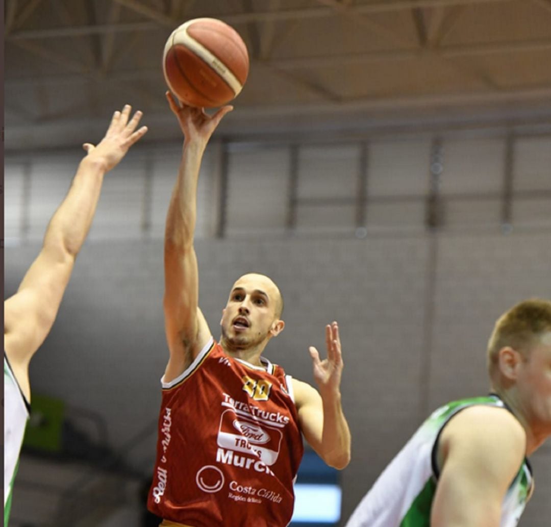 Álex Hernández durante la pasada temporada