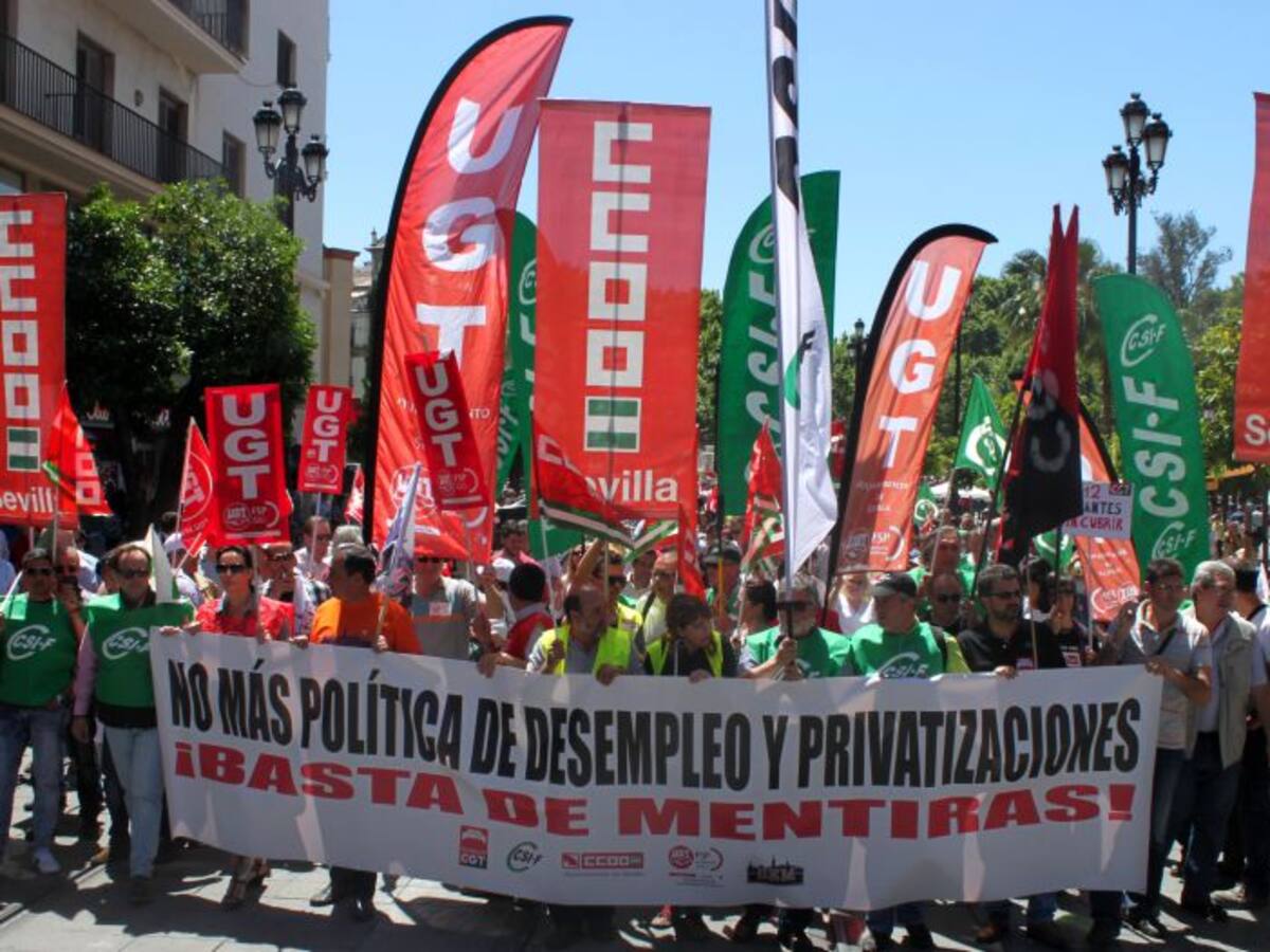 Los trabajadores municipales marchan contra el deterioro de los servicios
