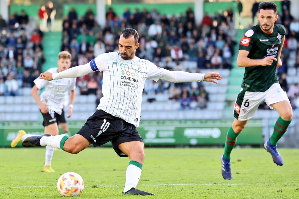 Miguel de las Cuevas, ante el Racing de Ferrol (Prensa CCF)