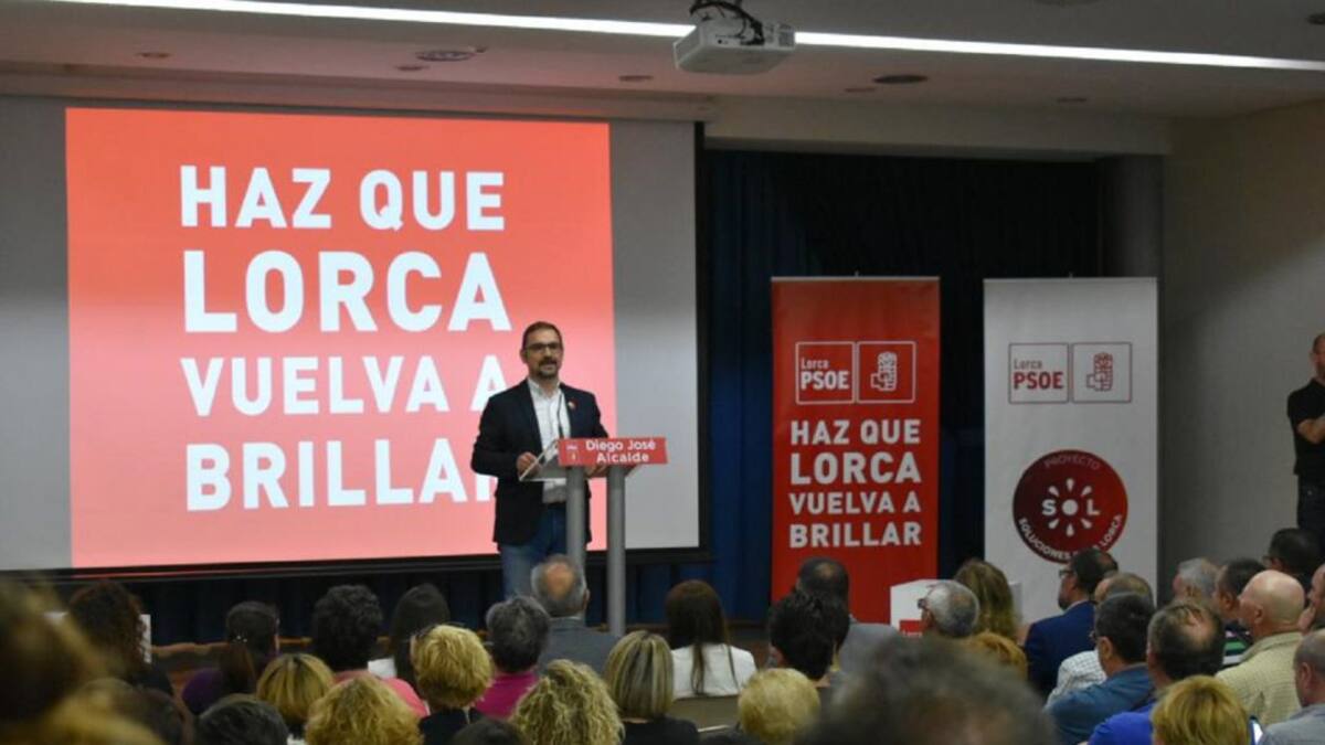 Diego José Mateos (PSOE): "Lorca huele a cambio y lo necesita"