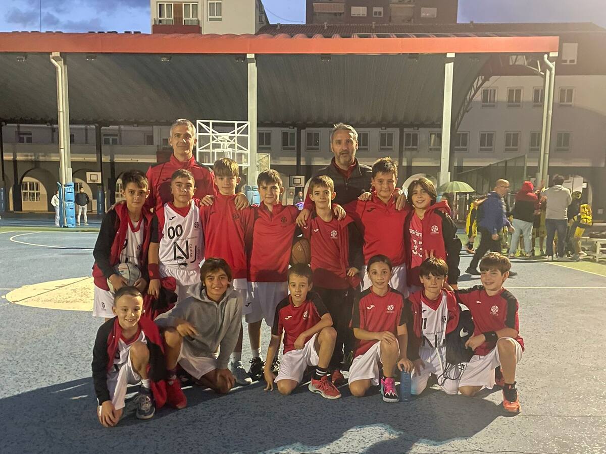 Victorias del Alevín federado de baloncesto del Club Deportivo Salesianos en los dos partidos del fin de semana.