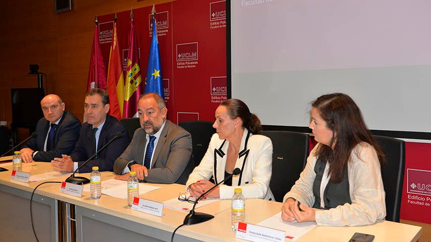 II jornada ‘Igualdad frente a la violencia contra las mujeres&quot; / UCLM