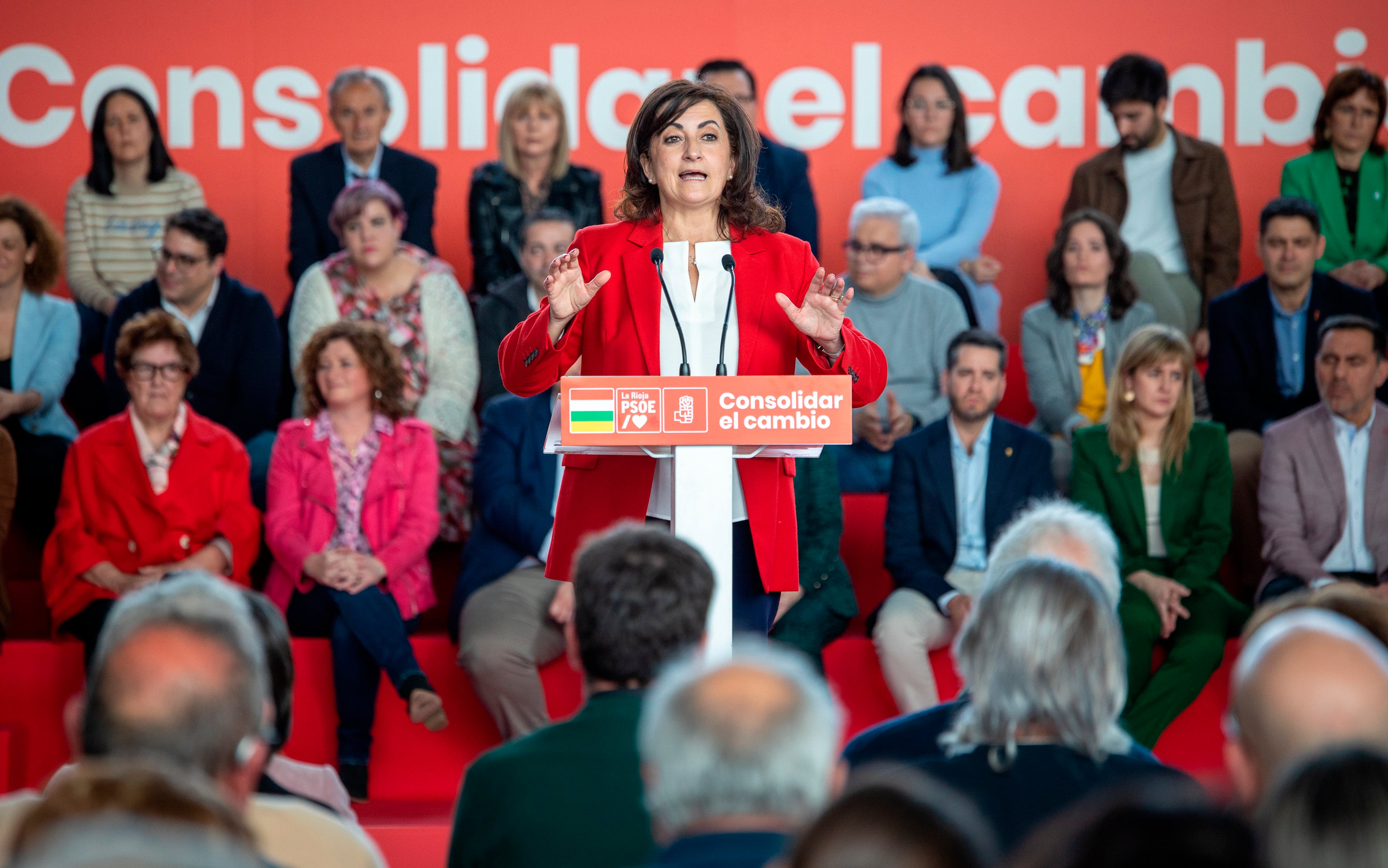 LOGROÑO, 11/03/2023.- La secretaria general del PSOE riojano, Concha Andreu, en un acto público en el que ha presentado la candidatura autonómica socialista para las elecciones, la también presidenta del Gobierno regional ha apostado por &quot;prevenir y atender los trastornos emocionales de todas las personas que lo necesiten&quot; con este nuevo plan. EFE/Raquel Manzanares
