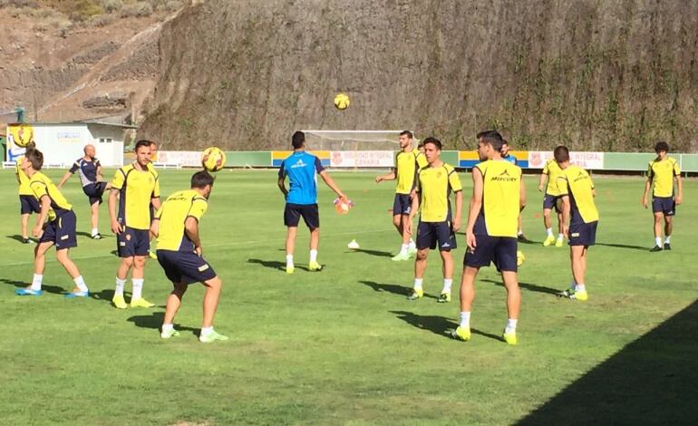 Último entrenamiento del Real Zaragoza en Barranco Seco antes de medirse a la UD Las Palmas