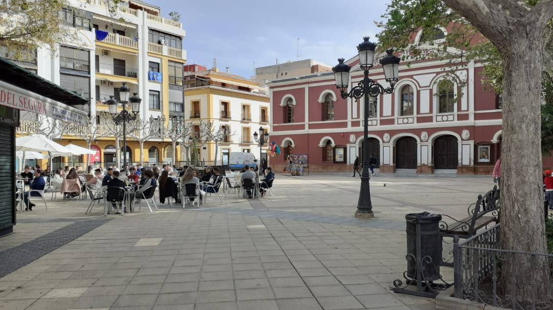 Los hosteleros de Lorca no tendrán que pagar el impuesto de las terrazas este año