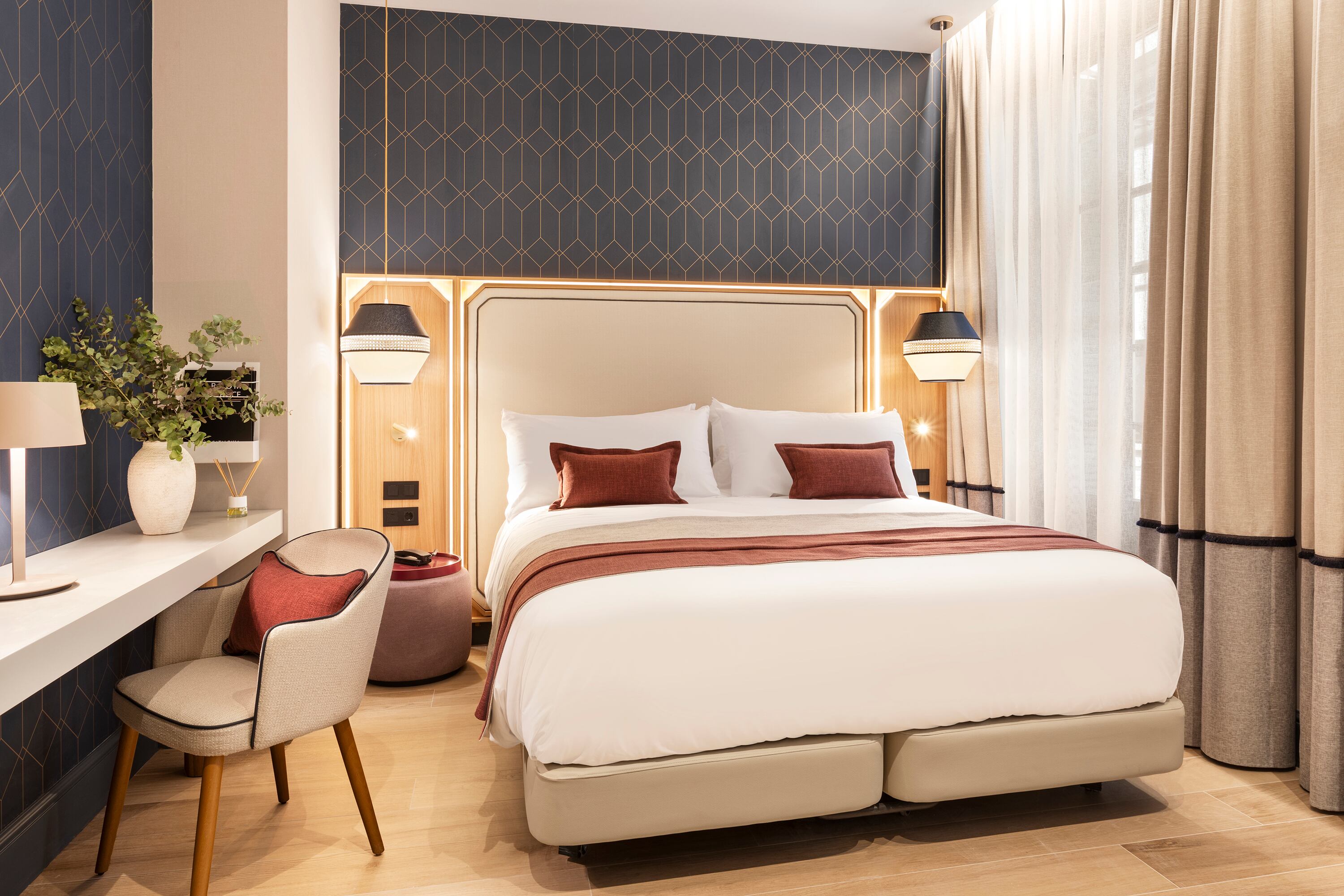 Interior del nuevo hotel Catalonia Puerta del Mar