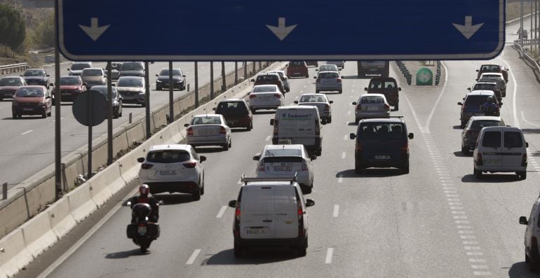 Aspecto que presenta la A-3 (carretera de Valencia) a la altura de Santa Eugenia, sobre las 14.30 horas