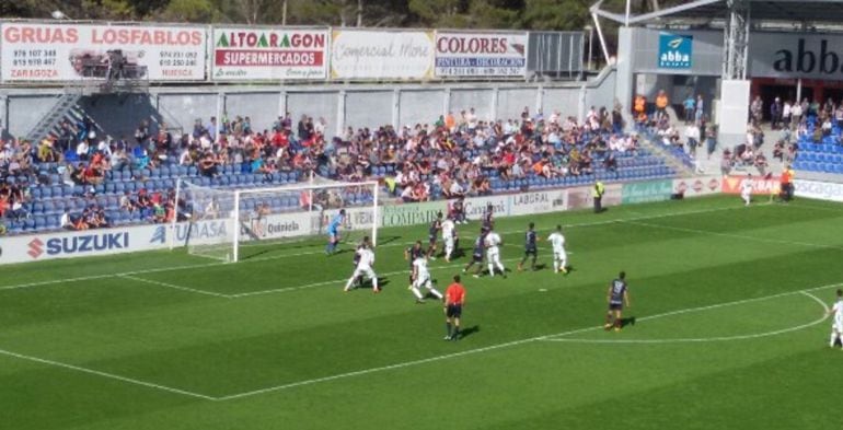 Córner que originó el primer gol del Córdoba