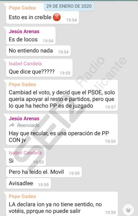 Pantallazo de una de las conversaciones de WhatsApp en la que Gadea insta a cambiar el voto