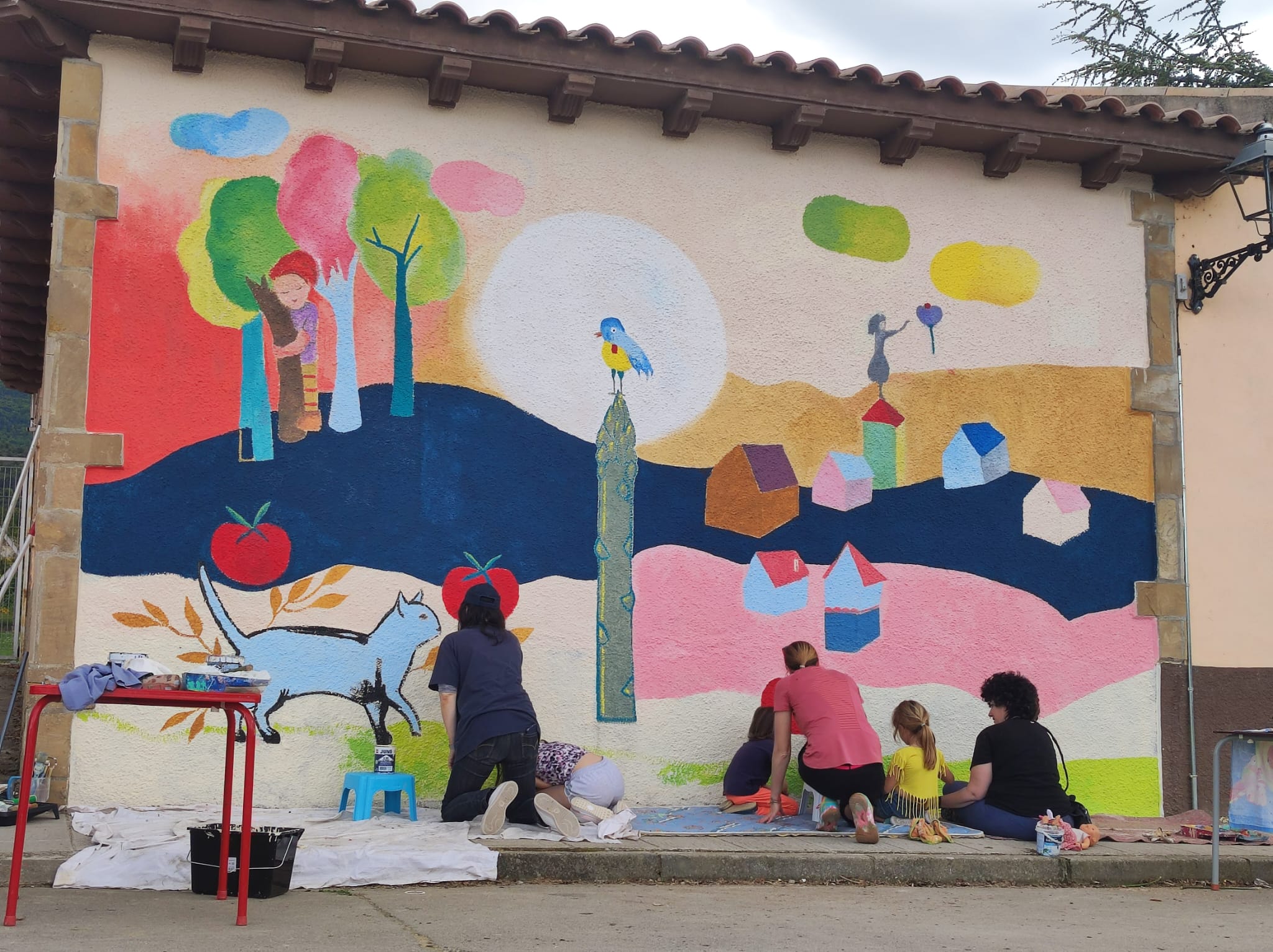 El primer mural se ha realizado en Santa Cilia