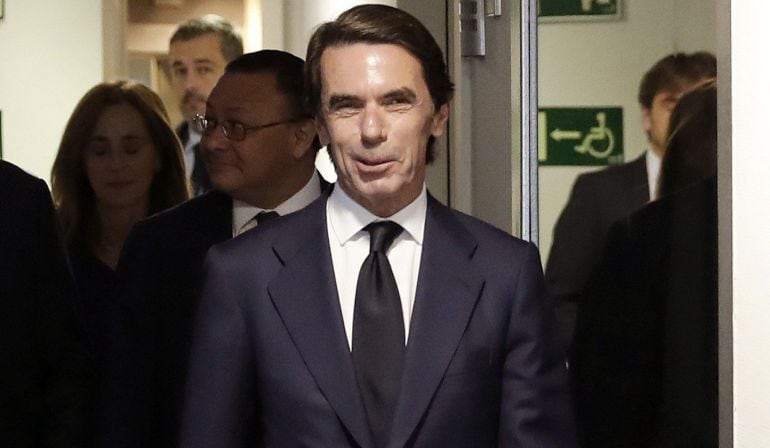 El expresidente del Gobierno José María Aznar, en los estudios de la SER. 