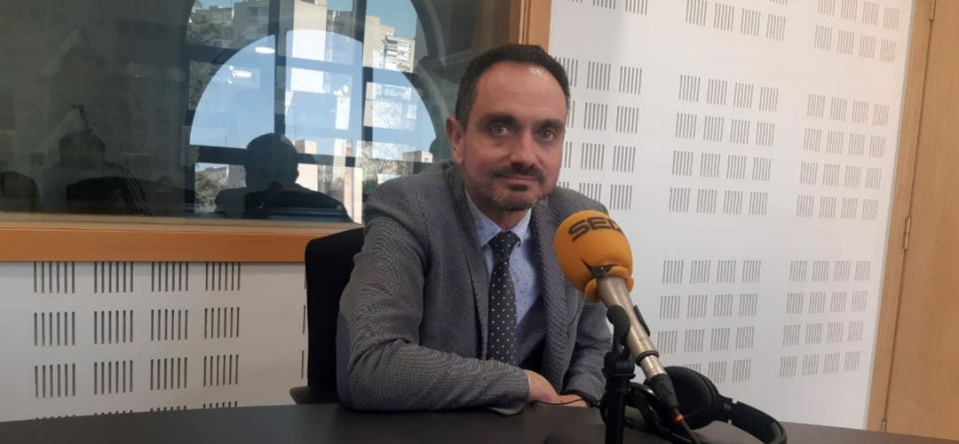 Manuel Bautista en los estudios de Fuenlabrada