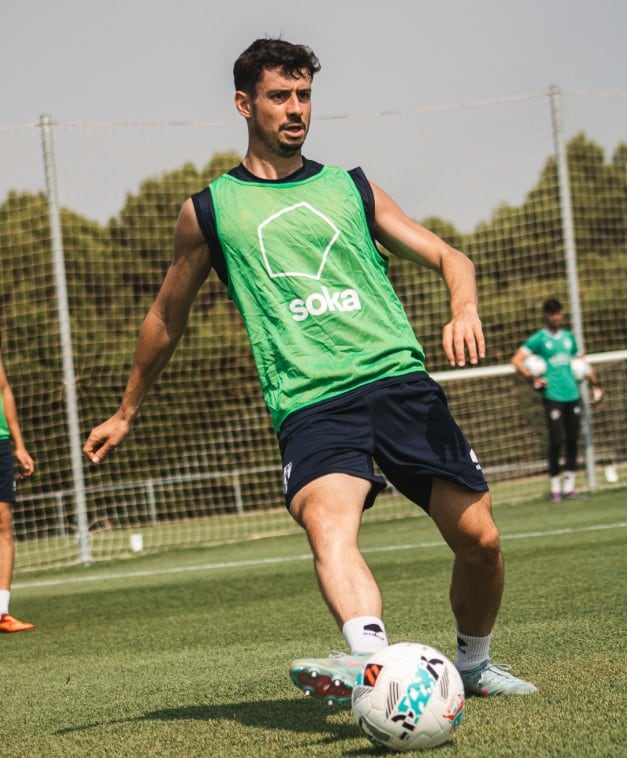 Toni Abad, jugador de la SD Huesca