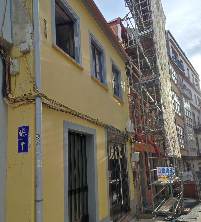 El número 8 de Carmen Curuxeiras todavía se encuentra en obras
